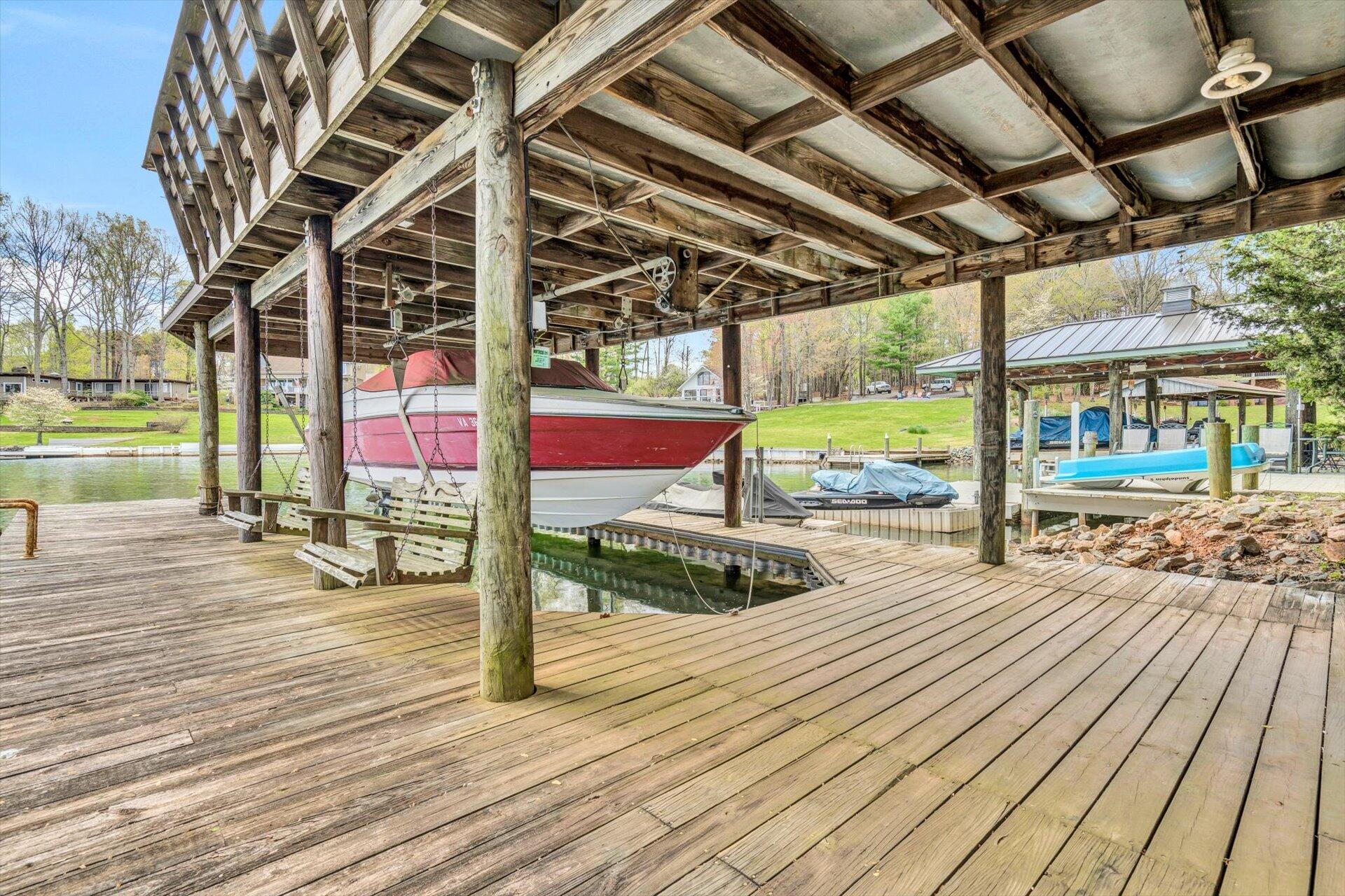 5828 Smith Mountain Road Penhook, VA 24137 - Photo 15 of 42 35-040920220033