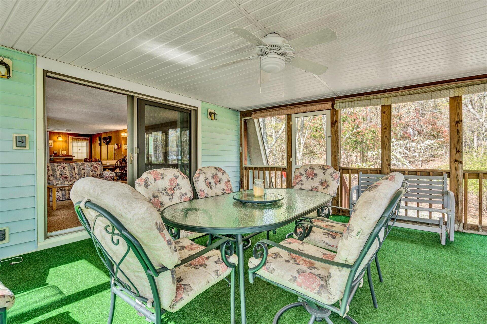 5828 Smith Mountain Road Penhook, VA 24137 - Photo 19 of 42 22-040920220021