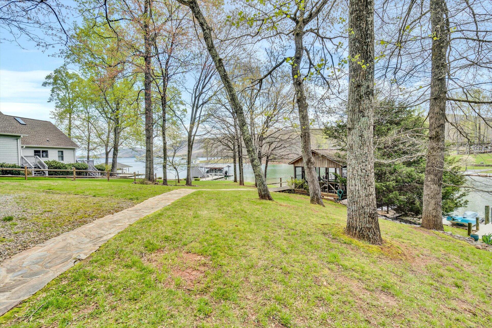 5828 Smith Mountain Road Penhook, VA 24137 - Photo 37 of 42 38-040920220038