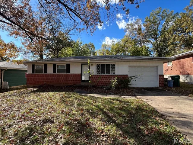 $64,900 | 10133 Maraldo Place, St. Louis, MO 63137