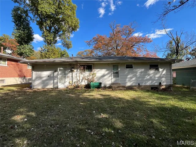 $64,900 | 10133 Maraldo Place, St. Louis, MO 63137