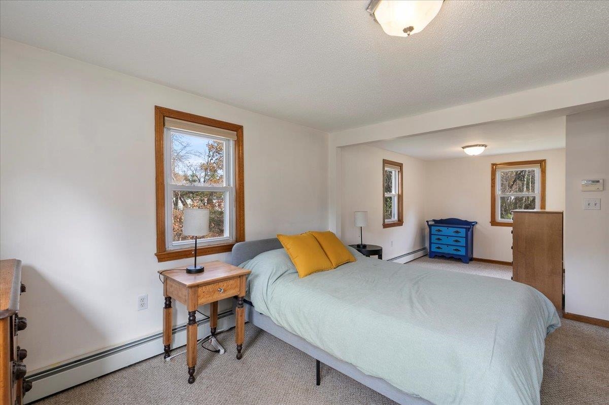 5 Dutton Road Pelham, NH 03076 - Photo 11 of 36