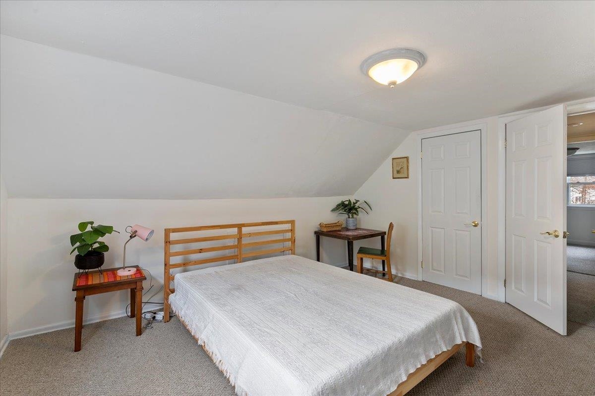 5 Dutton Road Pelham, NH 03076 - Photo 18 of 36