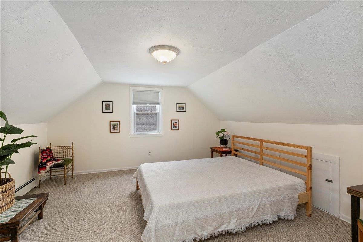 5 Dutton Road Pelham, NH 03076 - Photo 20 of 36