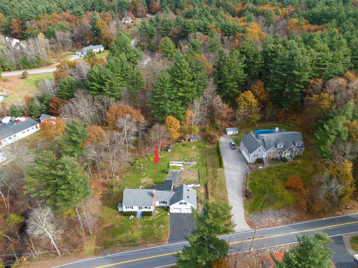 5 Dutton Road Pelham, NH 03076 - Photo 24 of 36