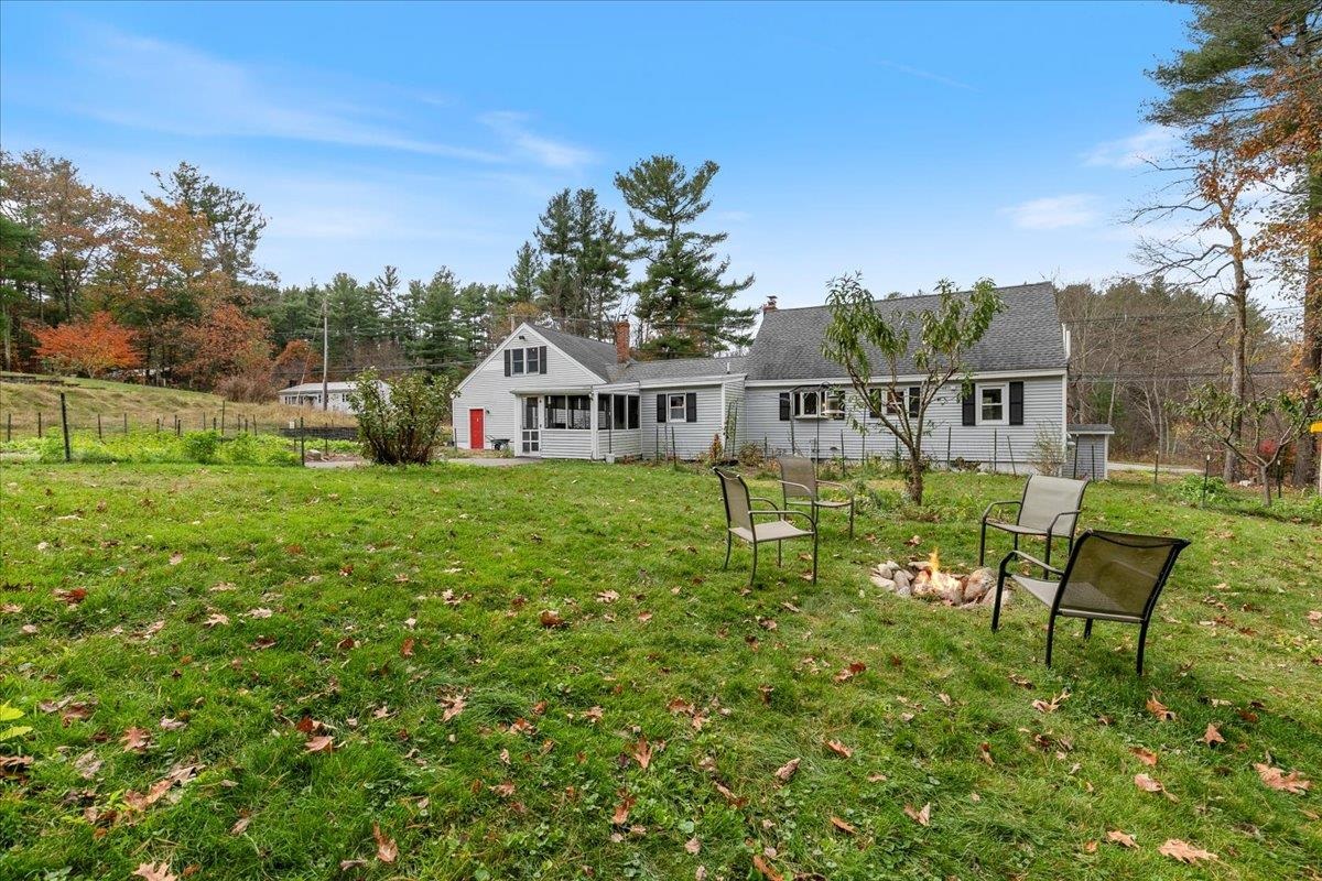 5 Dutton Road Pelham, NH 03076 - Photo 32 of 36