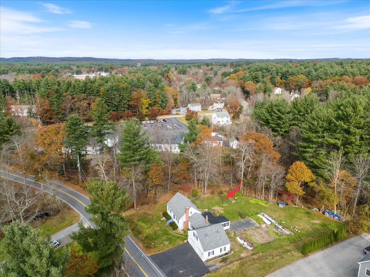 5 Dutton Road Pelham, NH 03076 - Photo 33 of 36