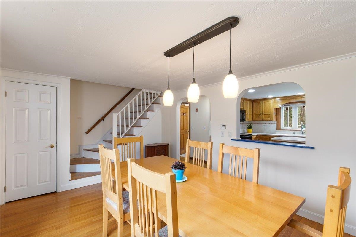 5 Dutton Road Pelham, NH 03076 - Photo 8 of 36