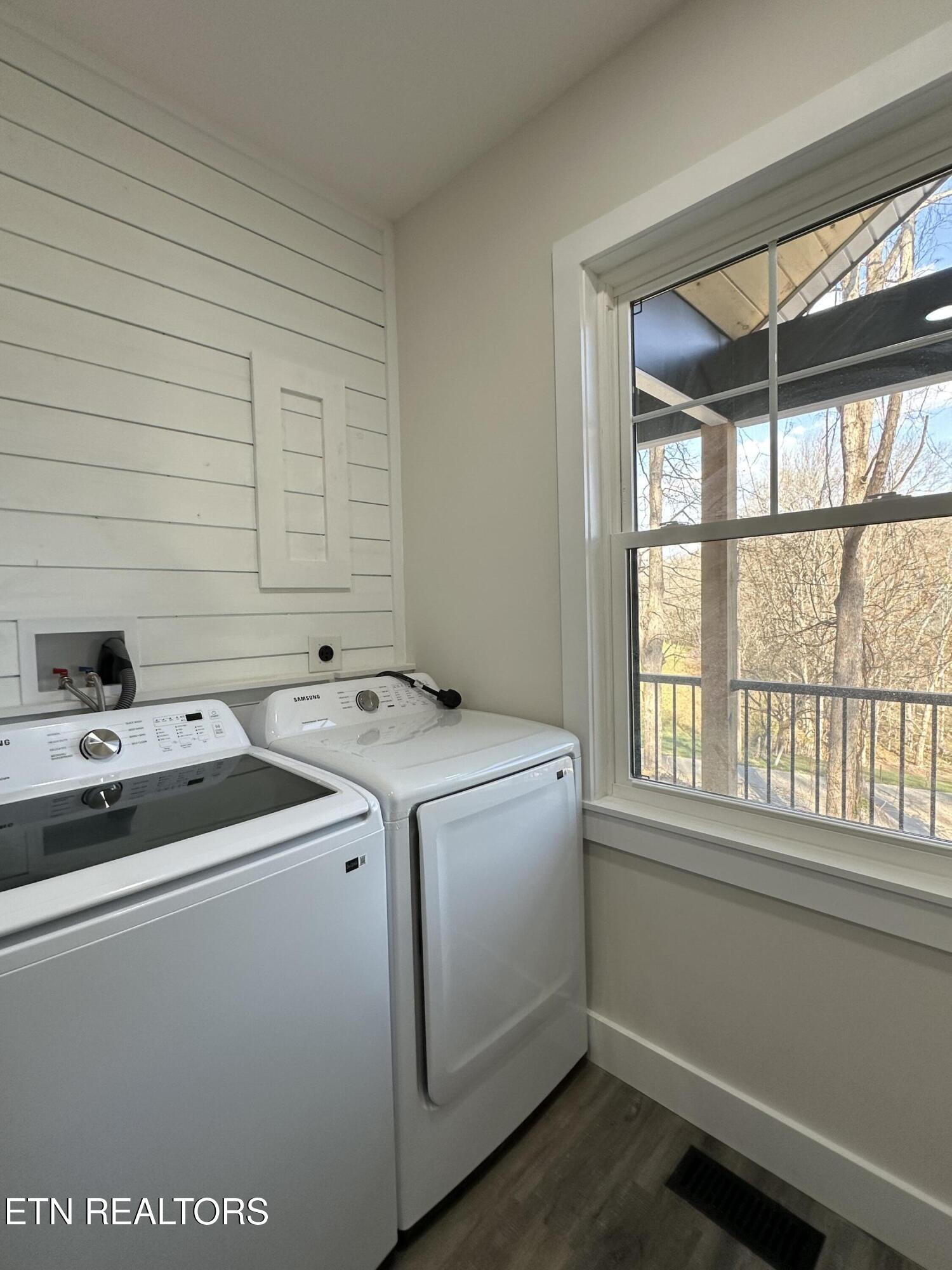 520 Ridge Road Caryville, TN 37714 - Photo 19 of 60 Laundry