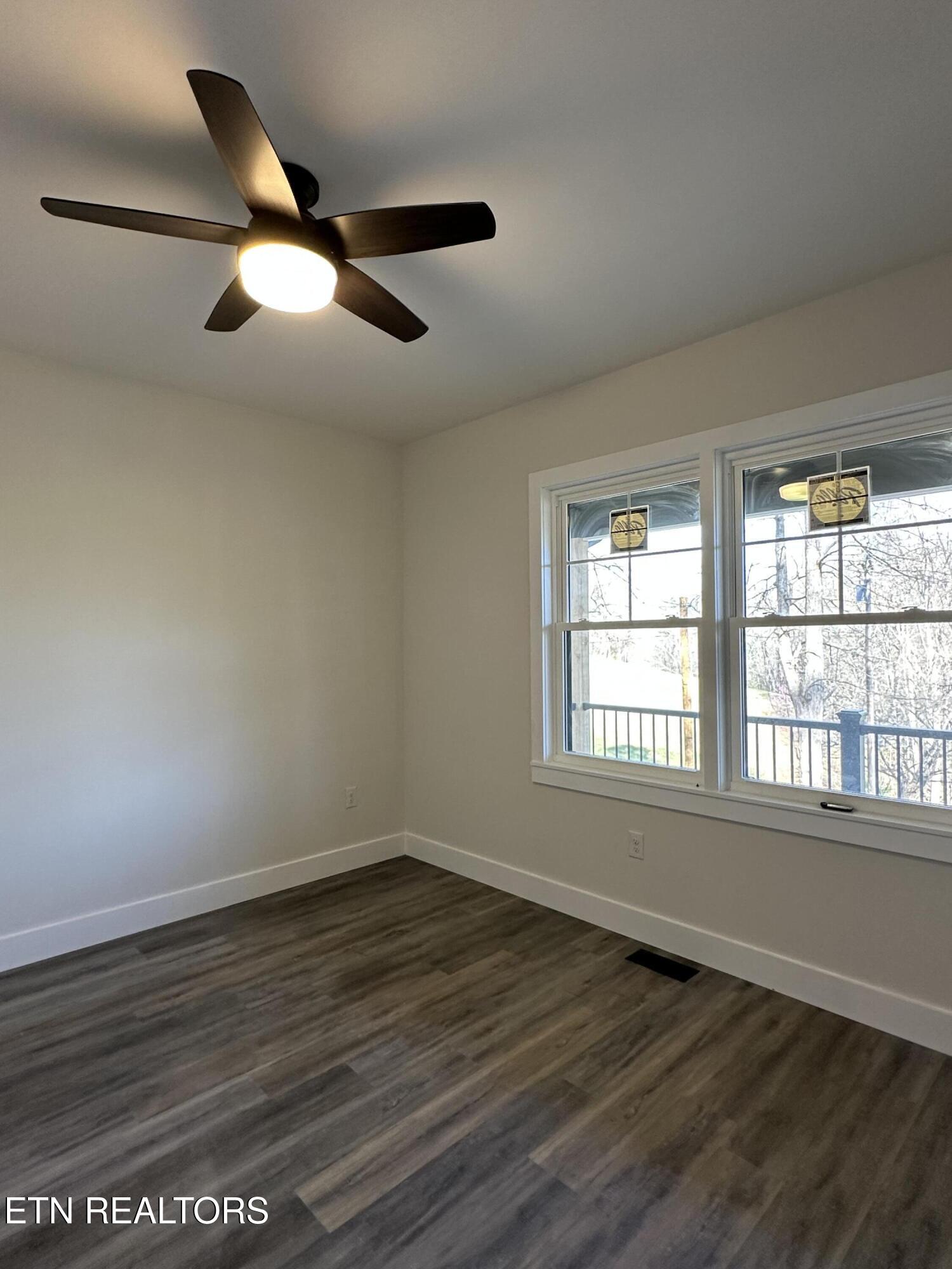 520 Ridge Road Caryville, TN 37714 - Photo 20 of 60 Master Bedroom