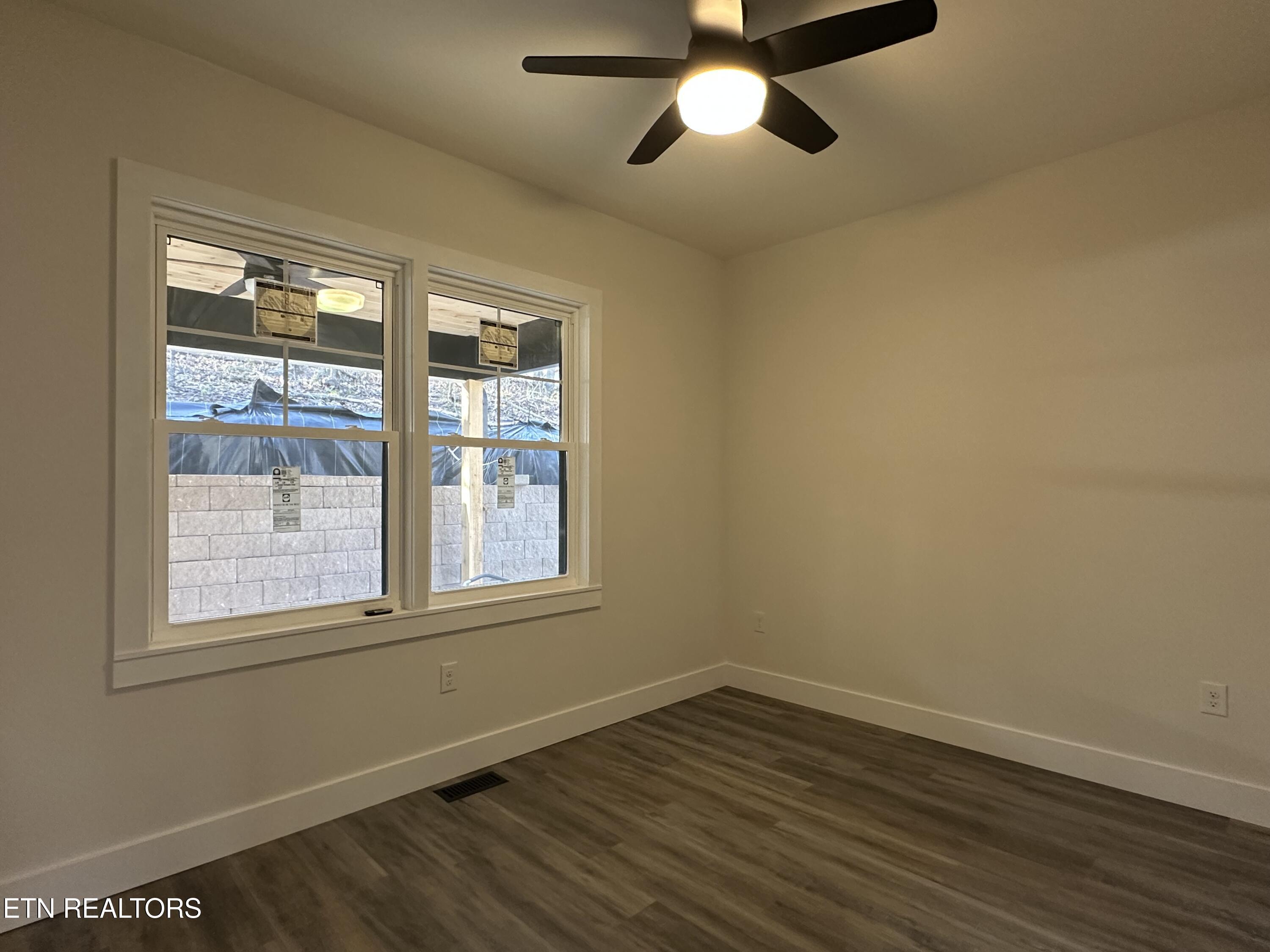 520 Ridge Road Caryville, TN 37714 - Photo 25 of 60 Bedroom