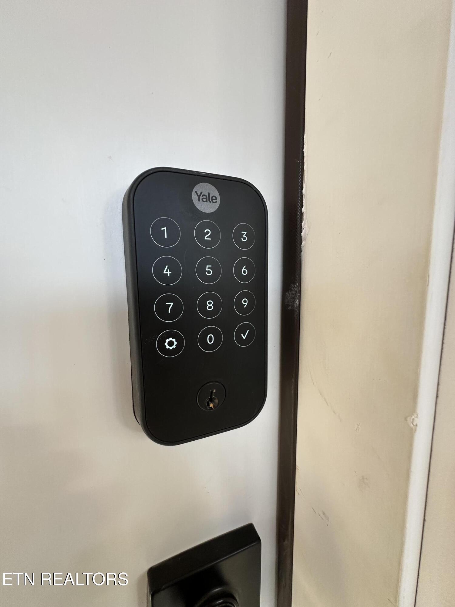520 Ridge Road Caryville, TN 37714 - Photo 26 of 60 Keyless entry