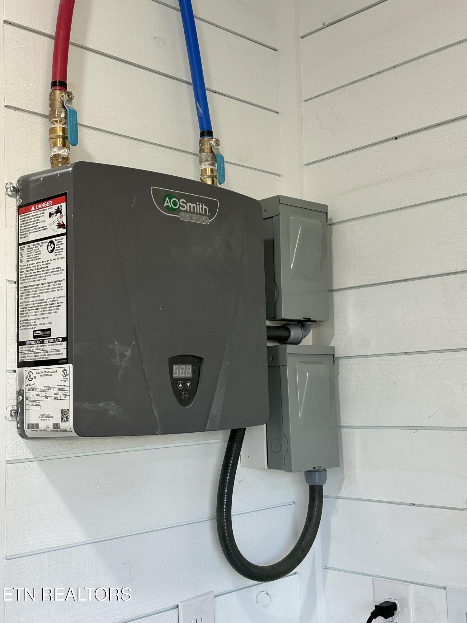 520 Ridge Road Caryville, TN 37714 - Photo 28 of 60 Tankless water heater