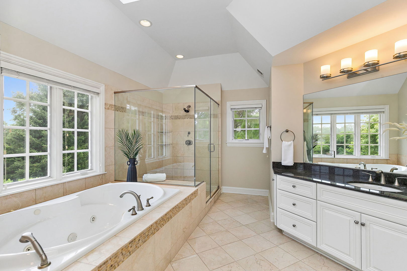 3S412 Saddle Ridge Court Warrenville, IL 60555 - Photo 32 of 76