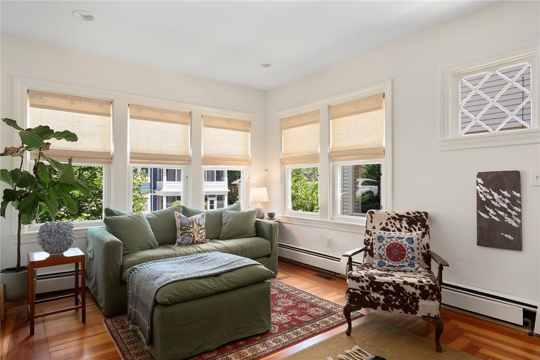 229 6th Street Providence, RI 02906 - Photo 10 of 46