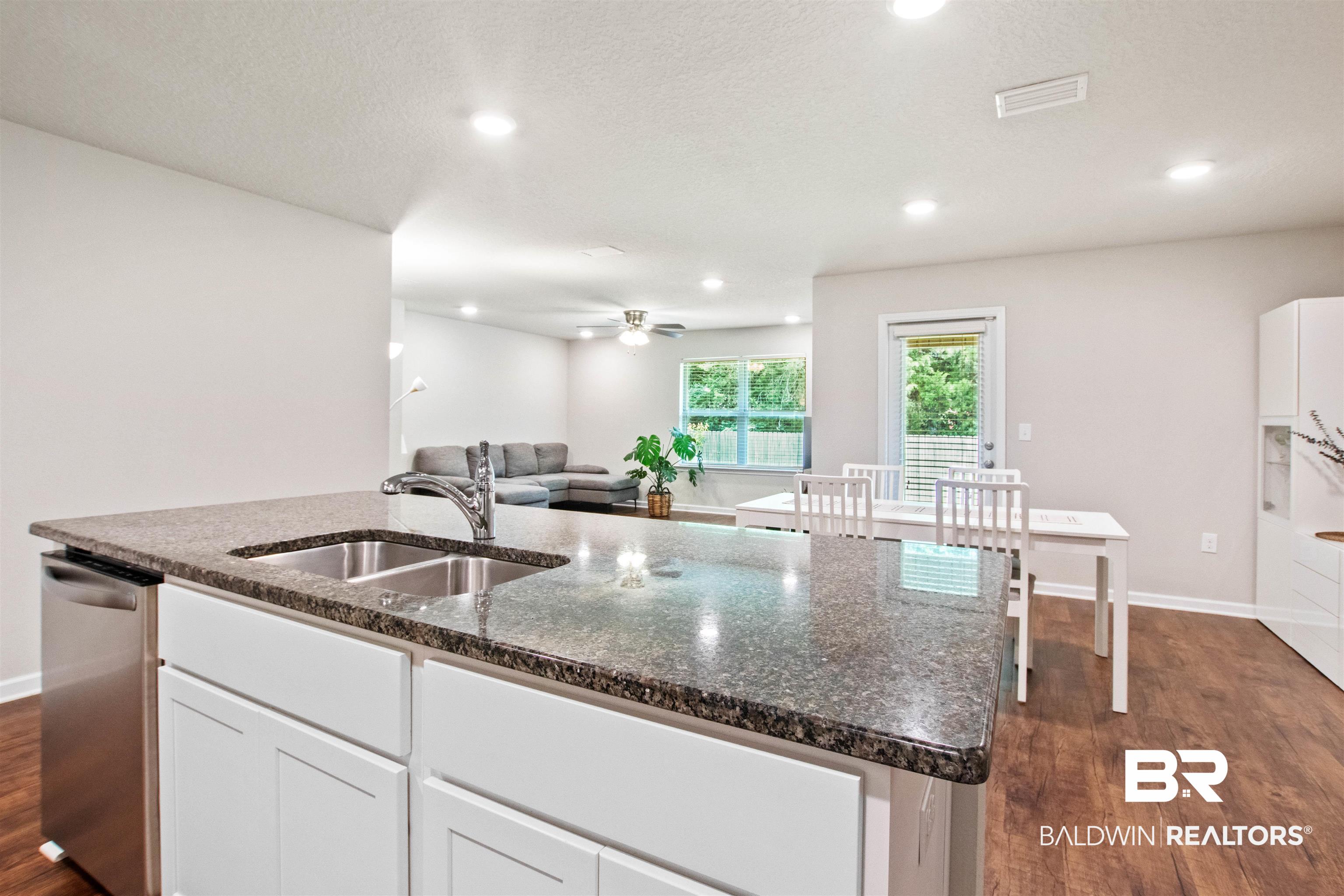 8238 Irwin Loop Daphne, AL 36526 - Photo 16 of 55 Gallery Image 16