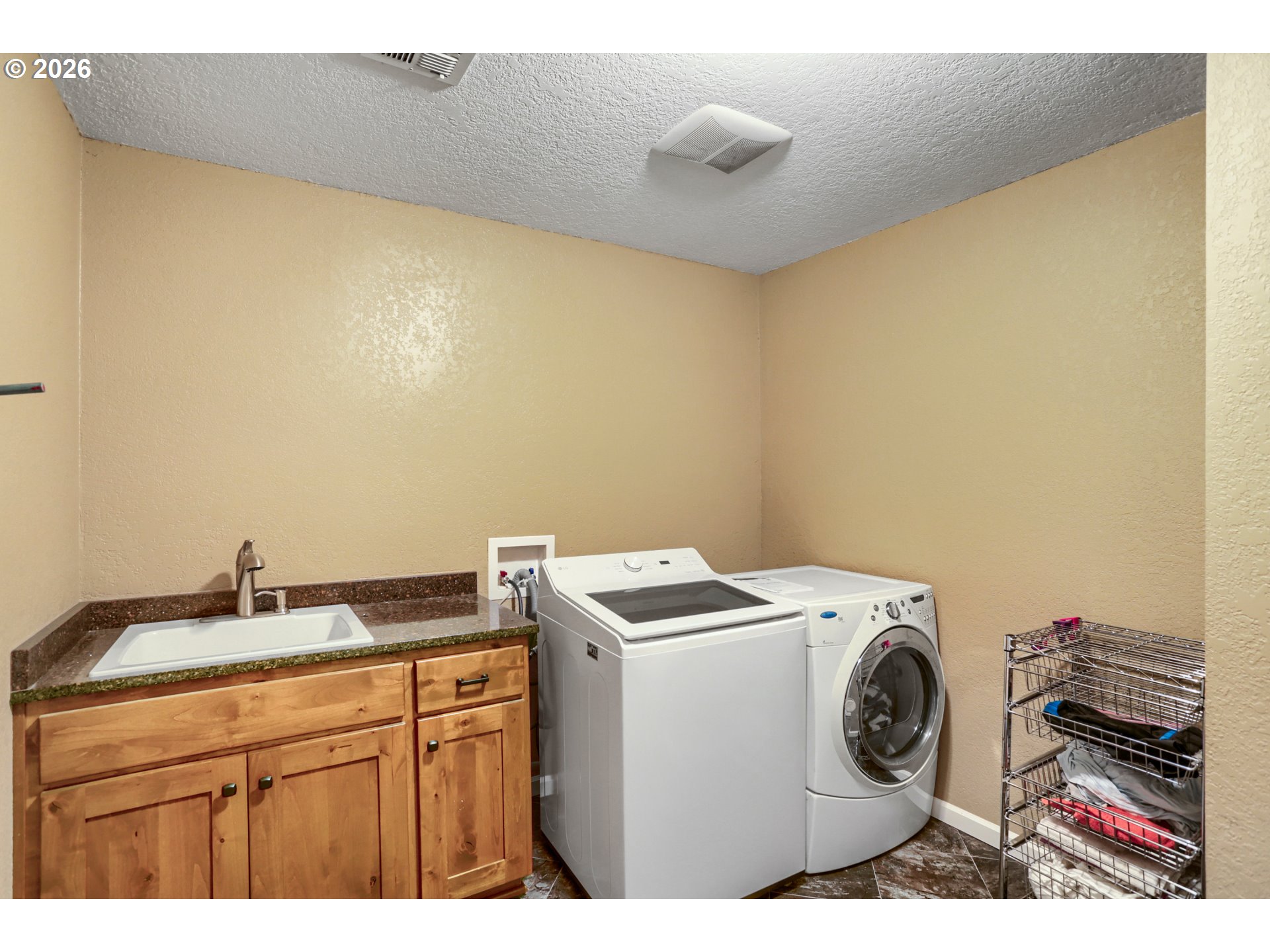 2025 Southwest 139th Avenue Beaverton, OR 97005 - Photo 24 of 28