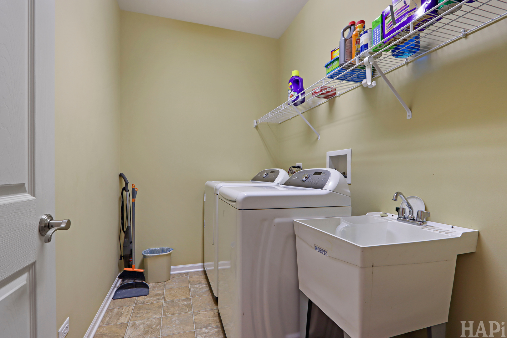 5952 Leeds Road Hoffman Estates, IL 60192 - Photo 17 of 29