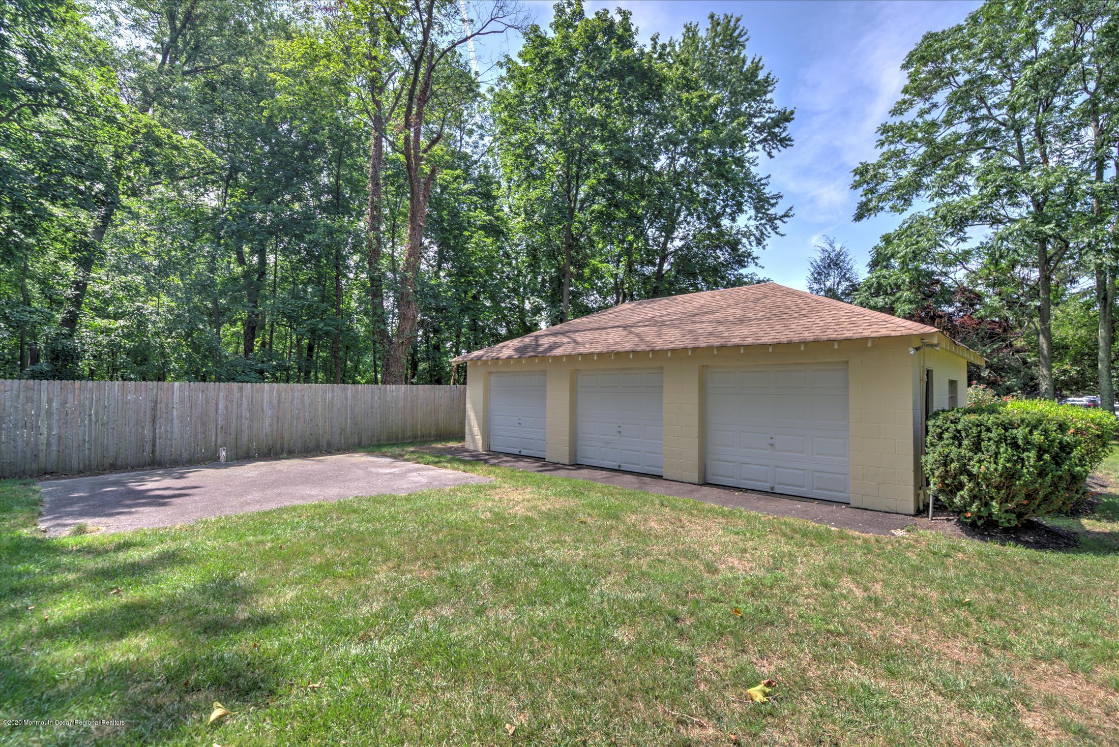 9 Ruddy Court Little Silver, NJ 07739 - Photo 35 of 35 DETACHED GARAGE (2)