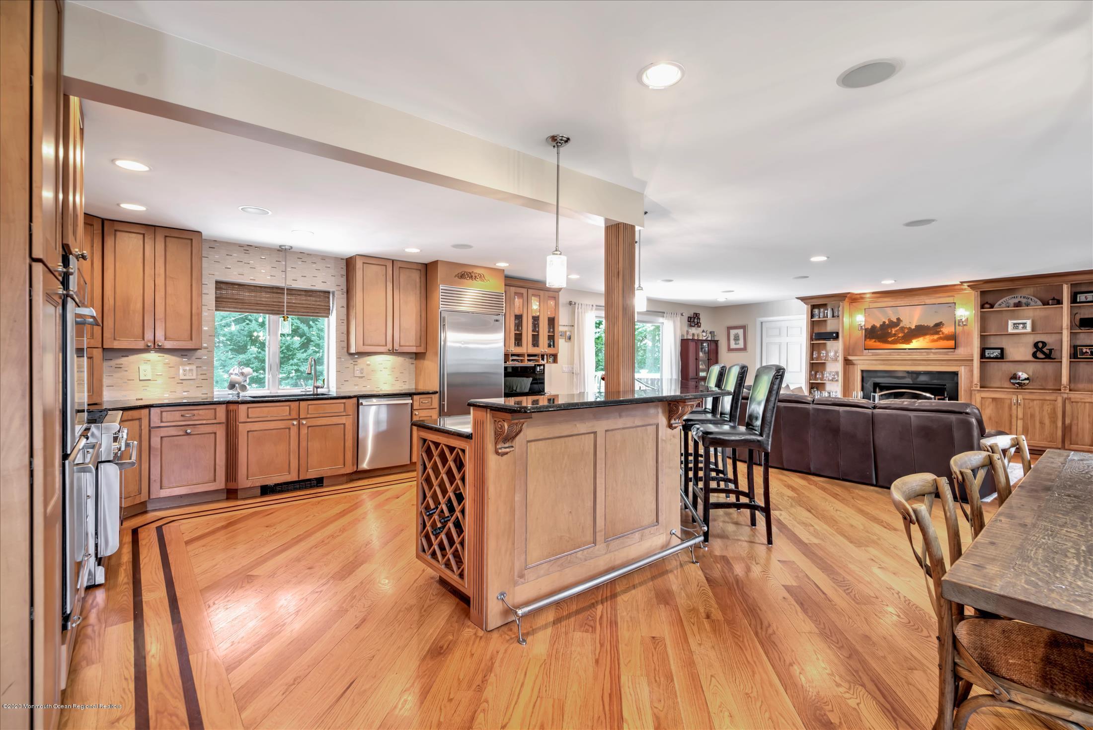 9 Ruddy Court Little Silver, NJ 07739 - Photo 6 of 35 KITCHEN