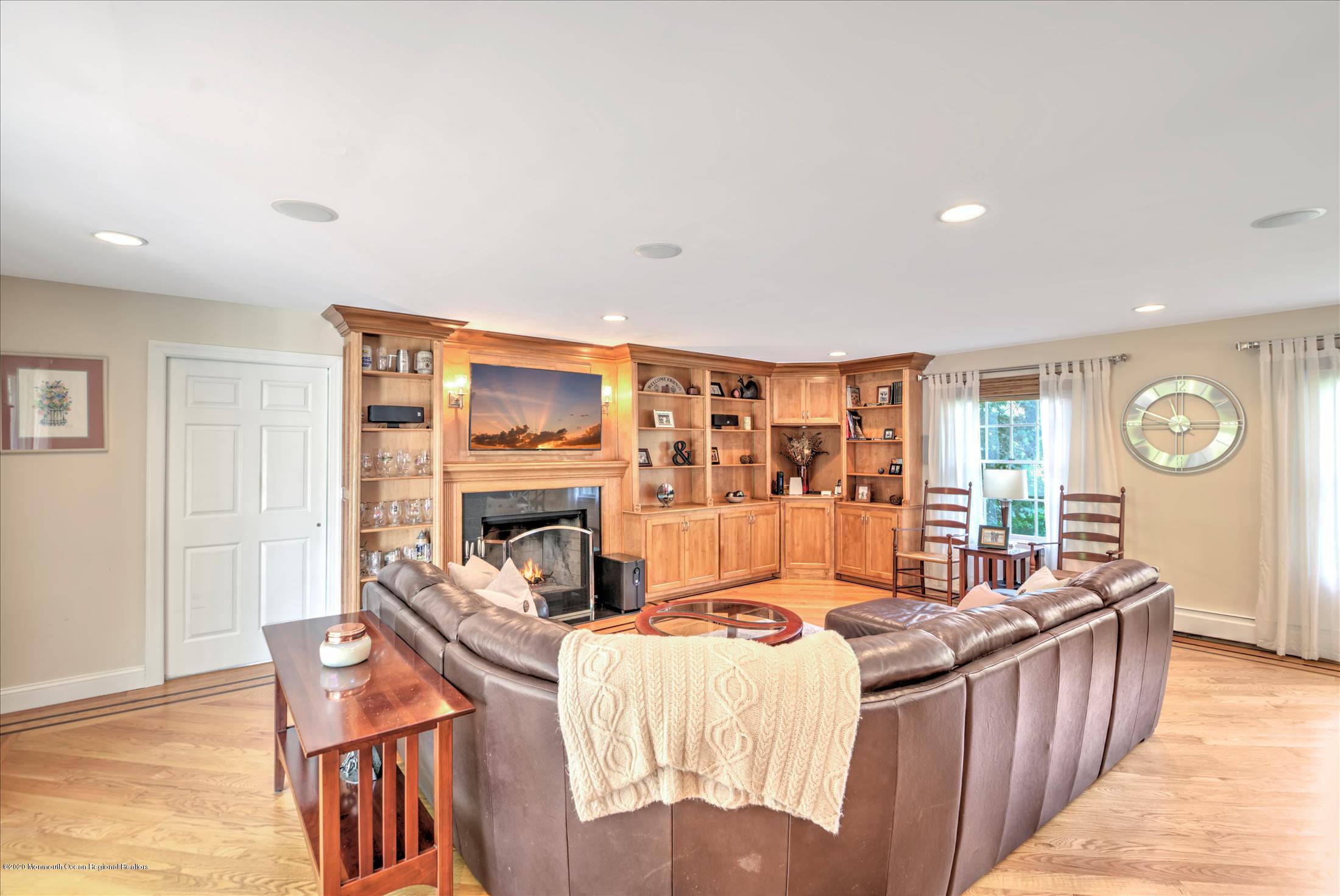 9 Ruddy Court Little Silver, NJ 07739 - Photo 9 of 35 FAMILY ROOM