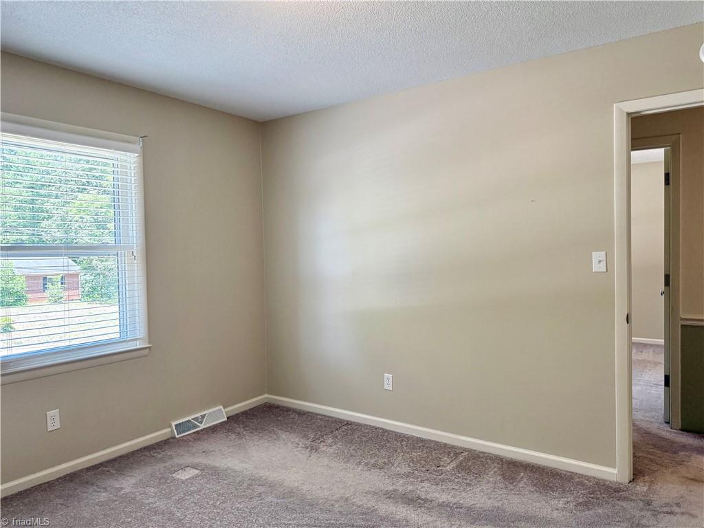 111 Ridgewood Drive Lexington, NC 27292 - Photo 25 of 32