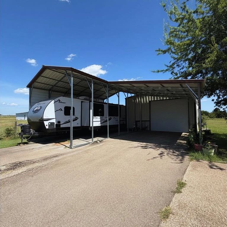 580 Easy Road West, TX 76691 - Photo 2 of 9