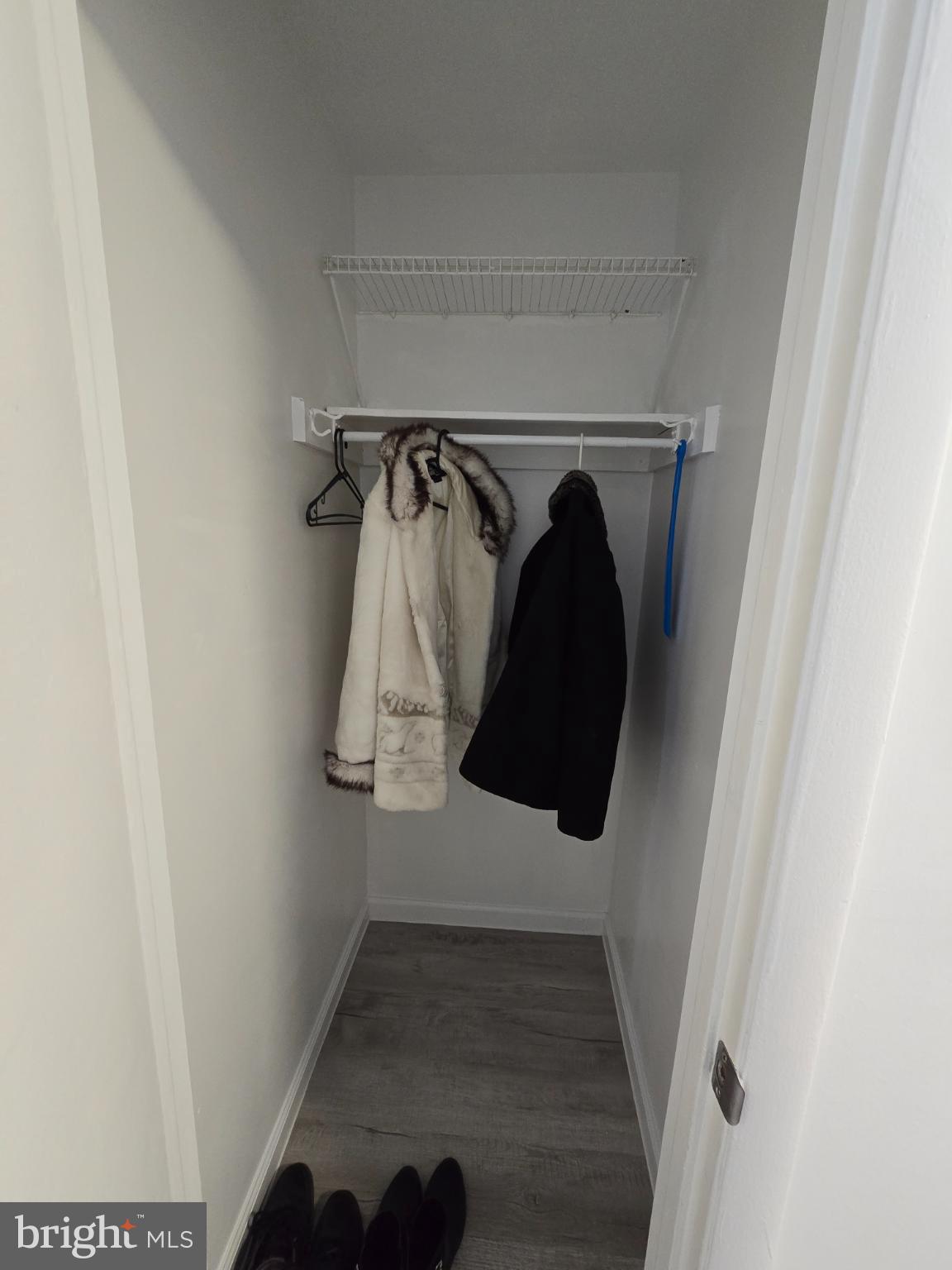 18901 Smoothstone Way, Unit I3 Gaithersburg, MD 20886 - Photo 22 of 36 a view of walk in closet