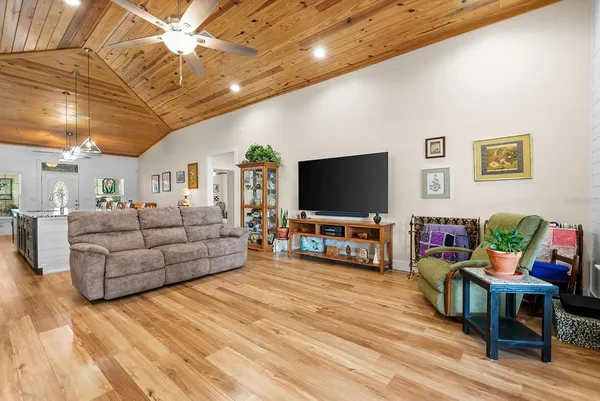 $899,000 | 8449 Lilly Lake Road, Melrose, FL 32666