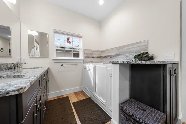 $899,000 | 8449 Lilly Lake Road, Melrose, FL 32666