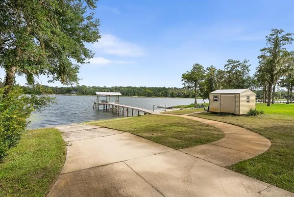 $899,000 | 8449 Lilly Lake Road, Melrose, FL 32666