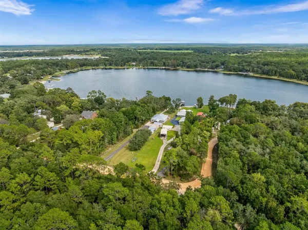 $899,000 | 8449 Lilly Lake Road, Melrose, FL 32666