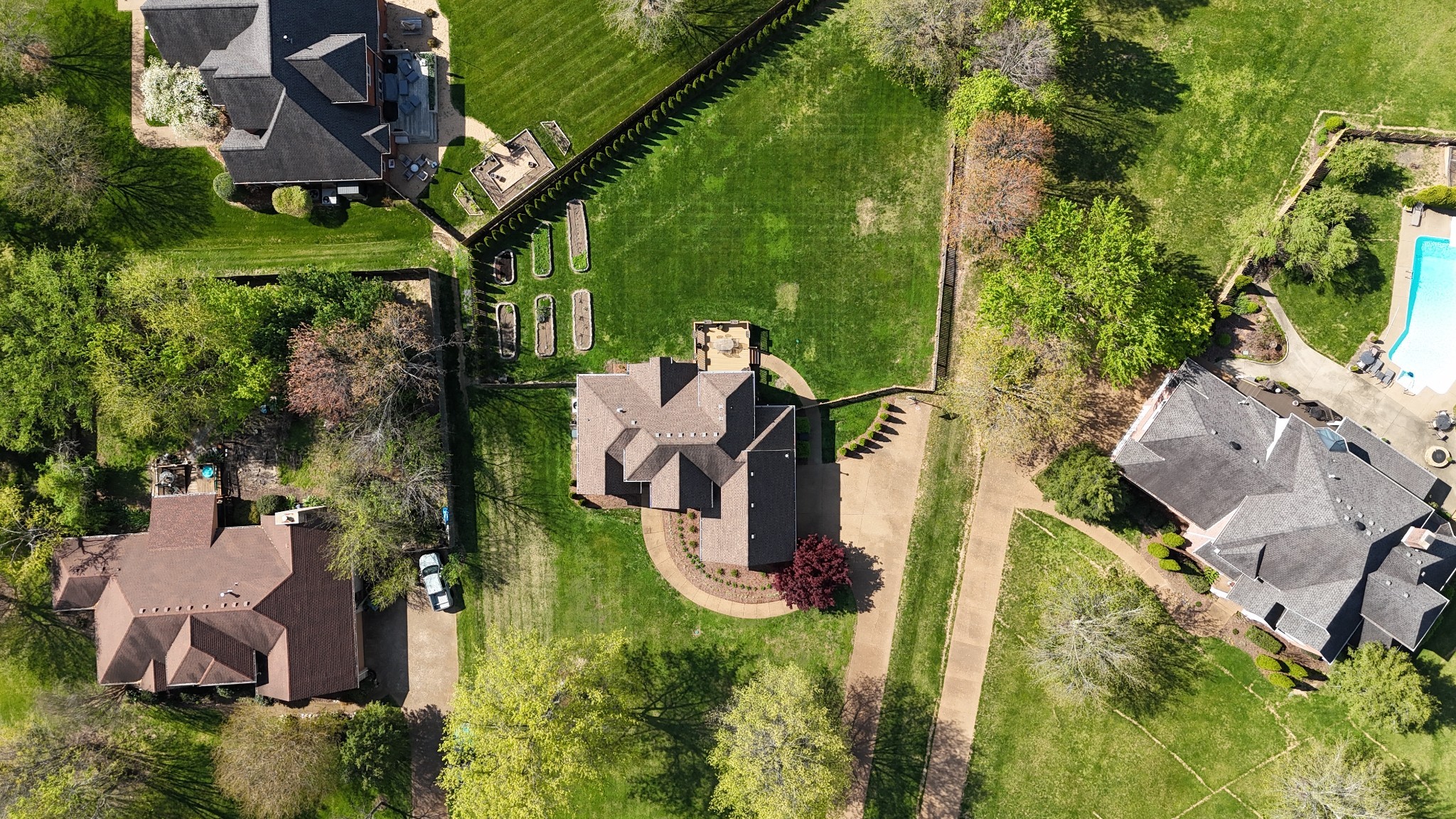 305 Eiderdown Court Franklin, TN 37064 - Photo 28 of 31 an aerial view of a house with outdoor space and a lake view