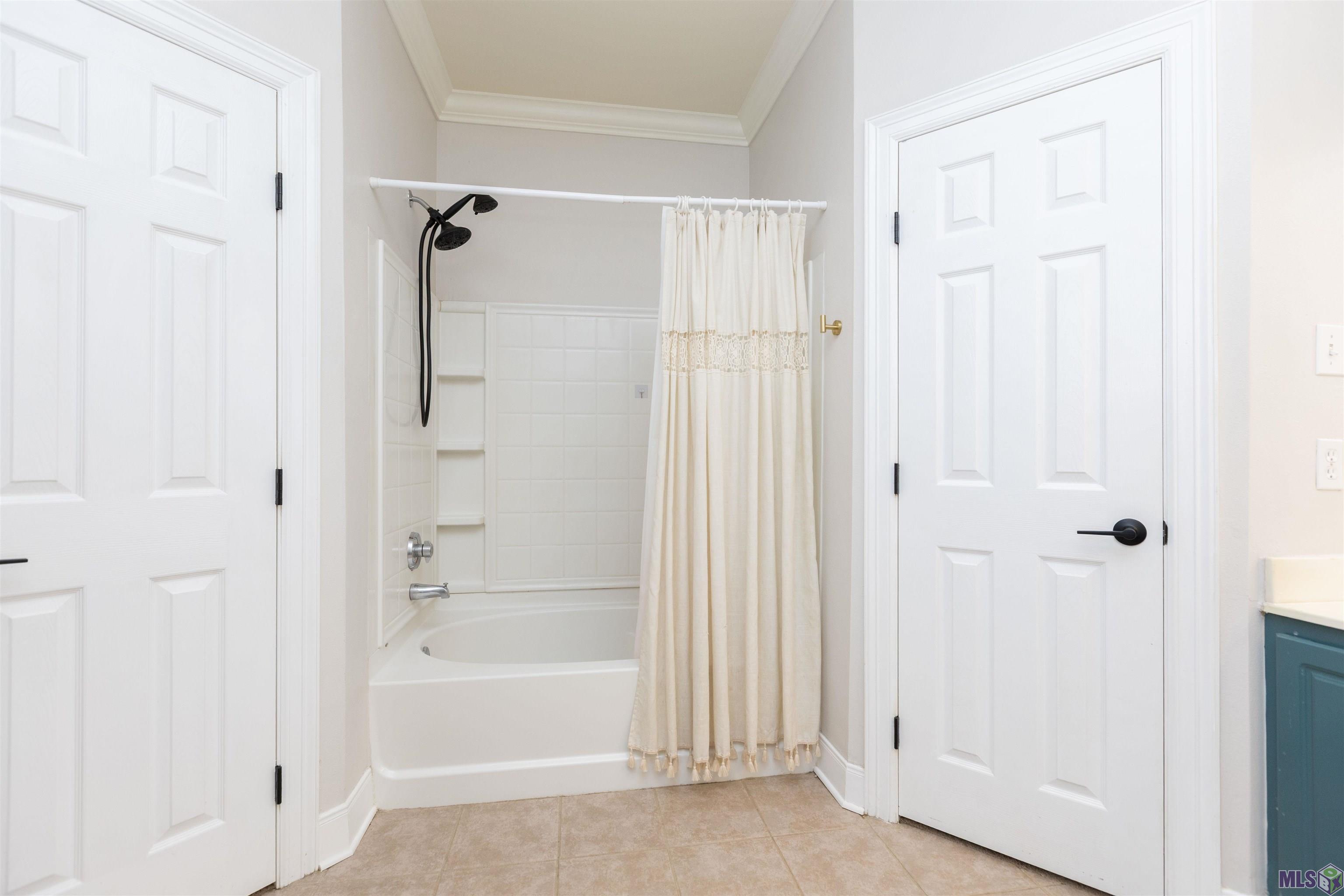 10600 Lakes Boulevard, Unit 201 Baton Rouge, LA 70810 - Photo 17 of 27 Gallery Image 17