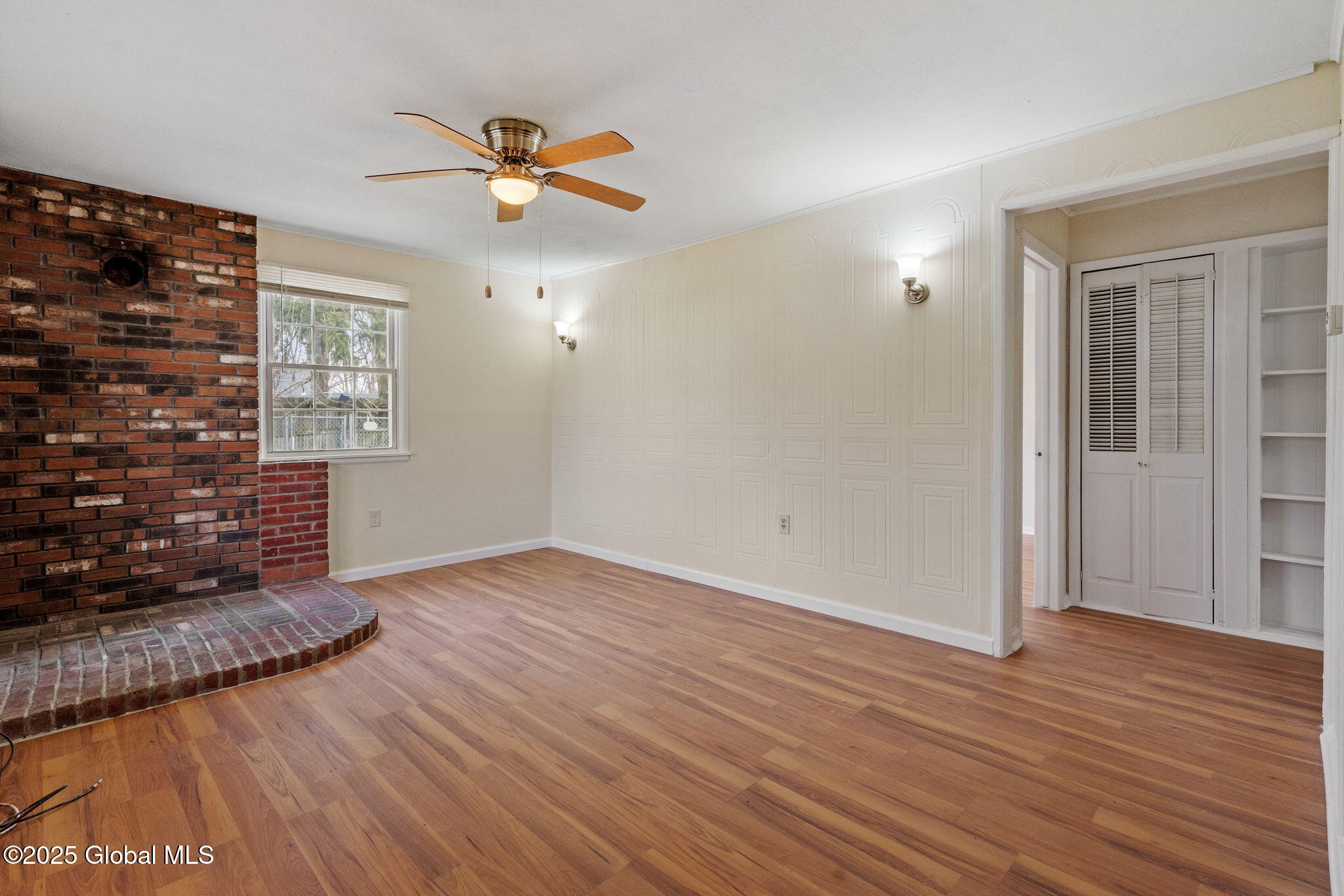 1184 Outer Drive Schenectady, NY 12303 - Photo 5 of 46 6-web-or-mls-1184-outer-dr