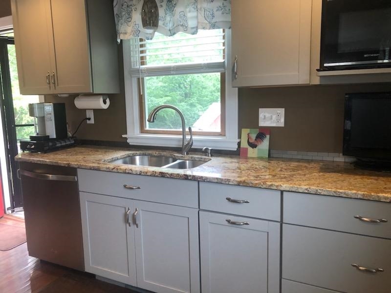 5 Robin Road Derry, NH 03038 - Photo 11 of 32