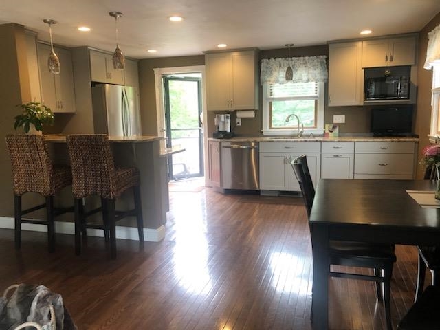 5 Robin Road Derry, NH 03038 - Photo 6 of 32