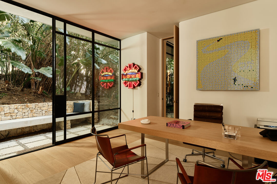 9509 Heather Road Beverly Hills, CA 90210 - Photo 15 of 26