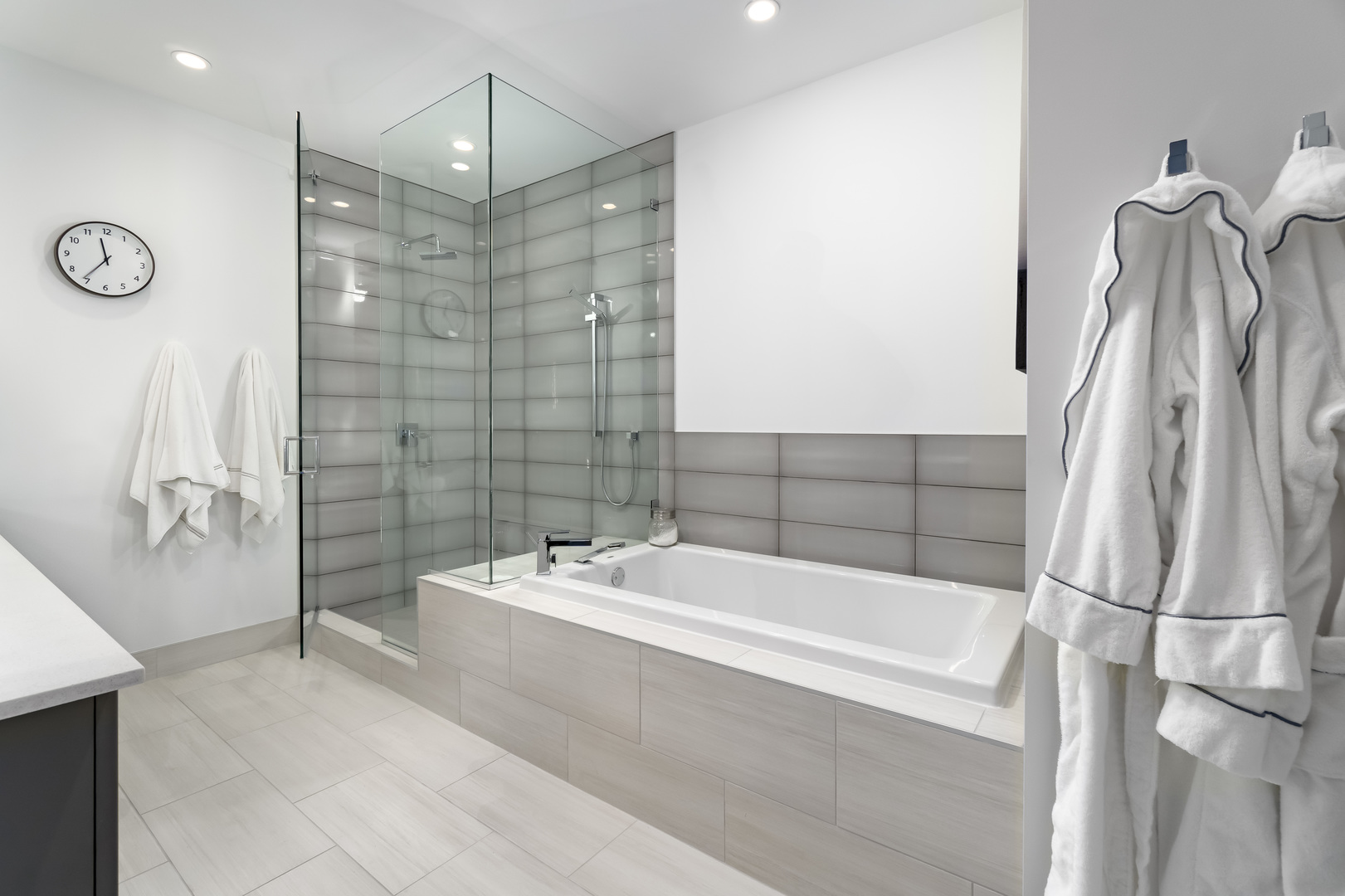 111 South Peoria Street, Unit 803 Chicago, IL 60607 - Photo 15 of 25