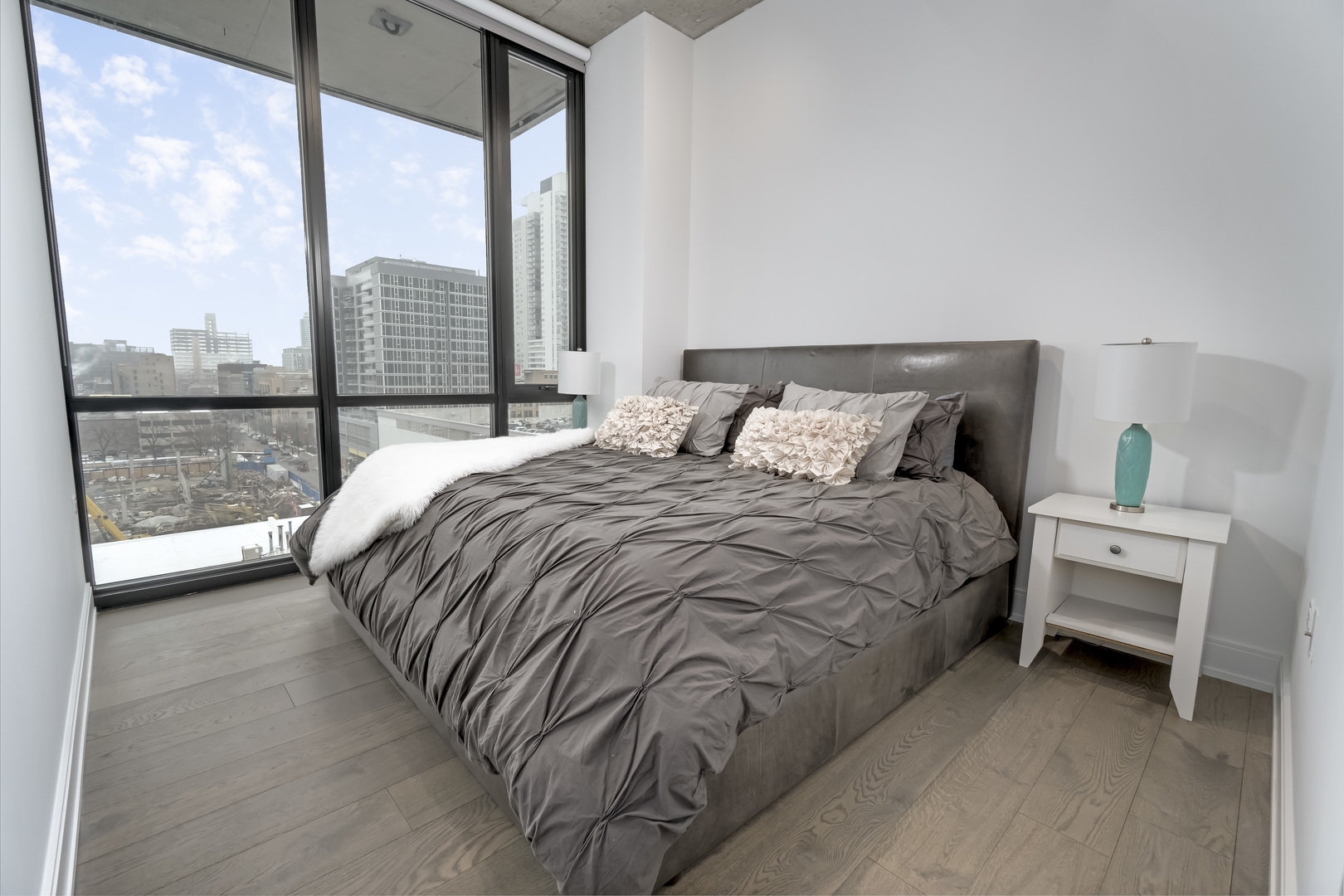 111 South Peoria Street, Unit 803 Chicago, IL 60607 - Photo 18 of 25