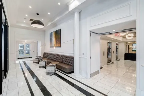 $325,000 | 325 East Paces Ferry Road Northeast, Unit 1206, Atlanta, GA 30305