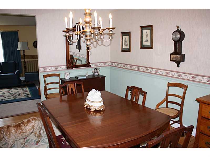 14 Twin Pond Road Topsham, ME 04086 - Photo 9 of 31 Dining Room.