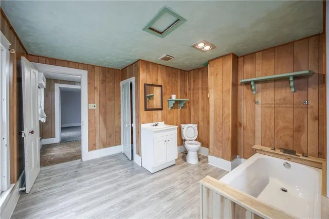 $114,999 | 425 East 5th Street, Cherryvale, KS 67335