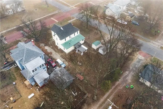 $114,999 | 425 East 5th Street, Cherryvale, KS 67335