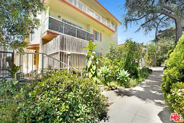 $3,995 | 1044 9th Street, Unit 3, Santa Monica, CA 90403