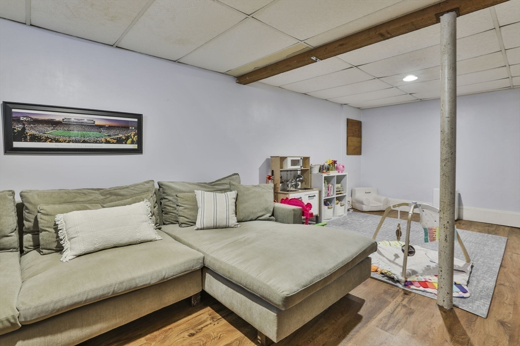 1 Columbine Road Milton, MA 02186 - Photo 31 of 37 Gallery Image 31