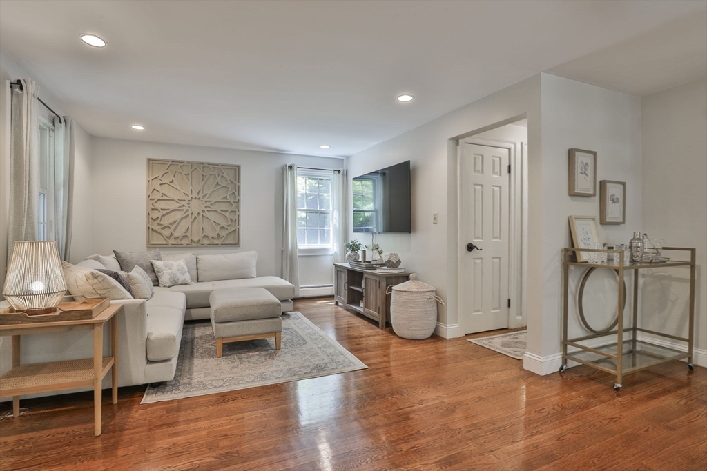 1 Columbine Road Milton, MA 02186 - Photo 6 of 37 Gallery Image 6