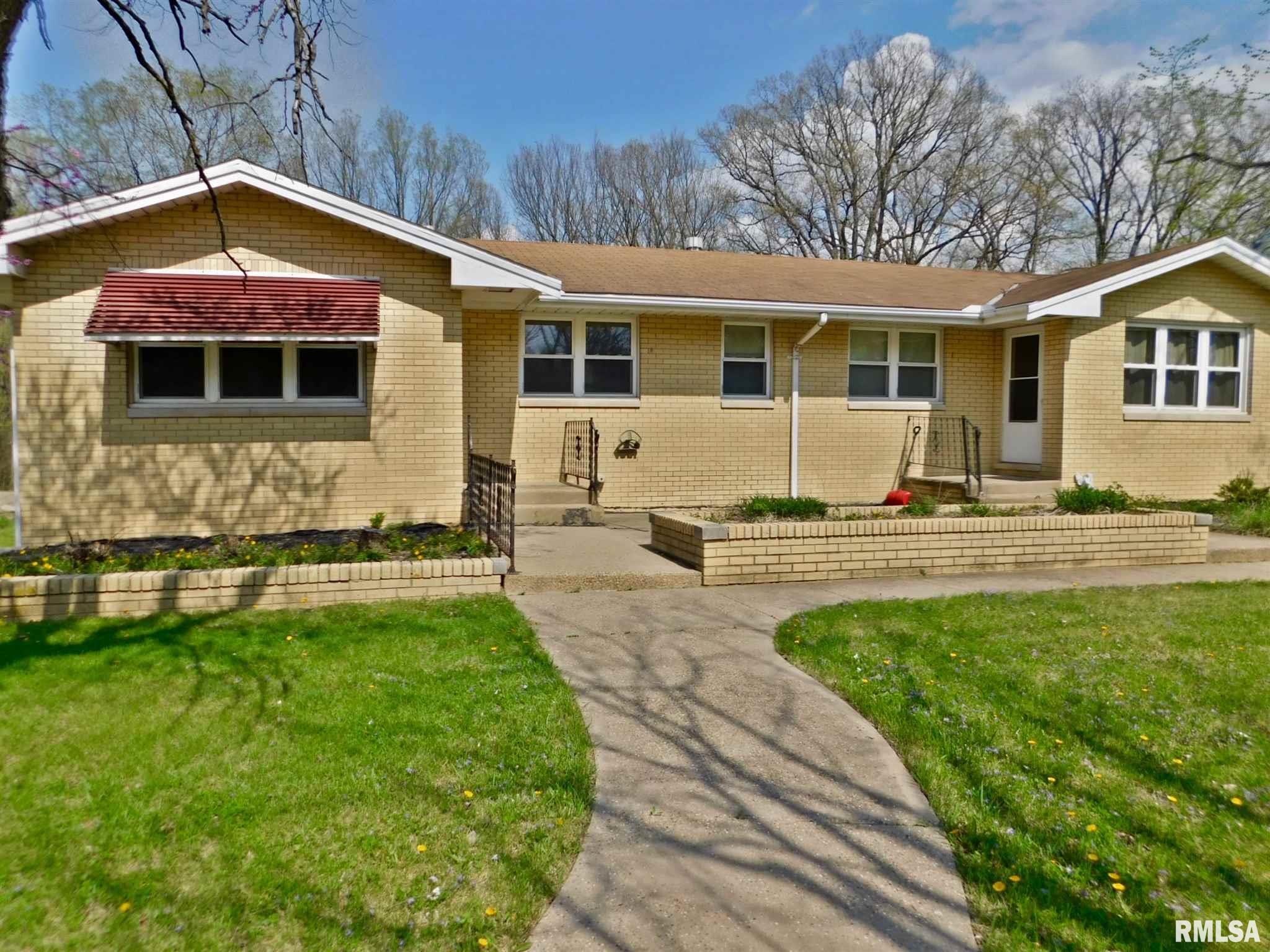1315 Springfield Road East Peoria, IL 61611 - Photo 2 of 5 Gallery Image 2