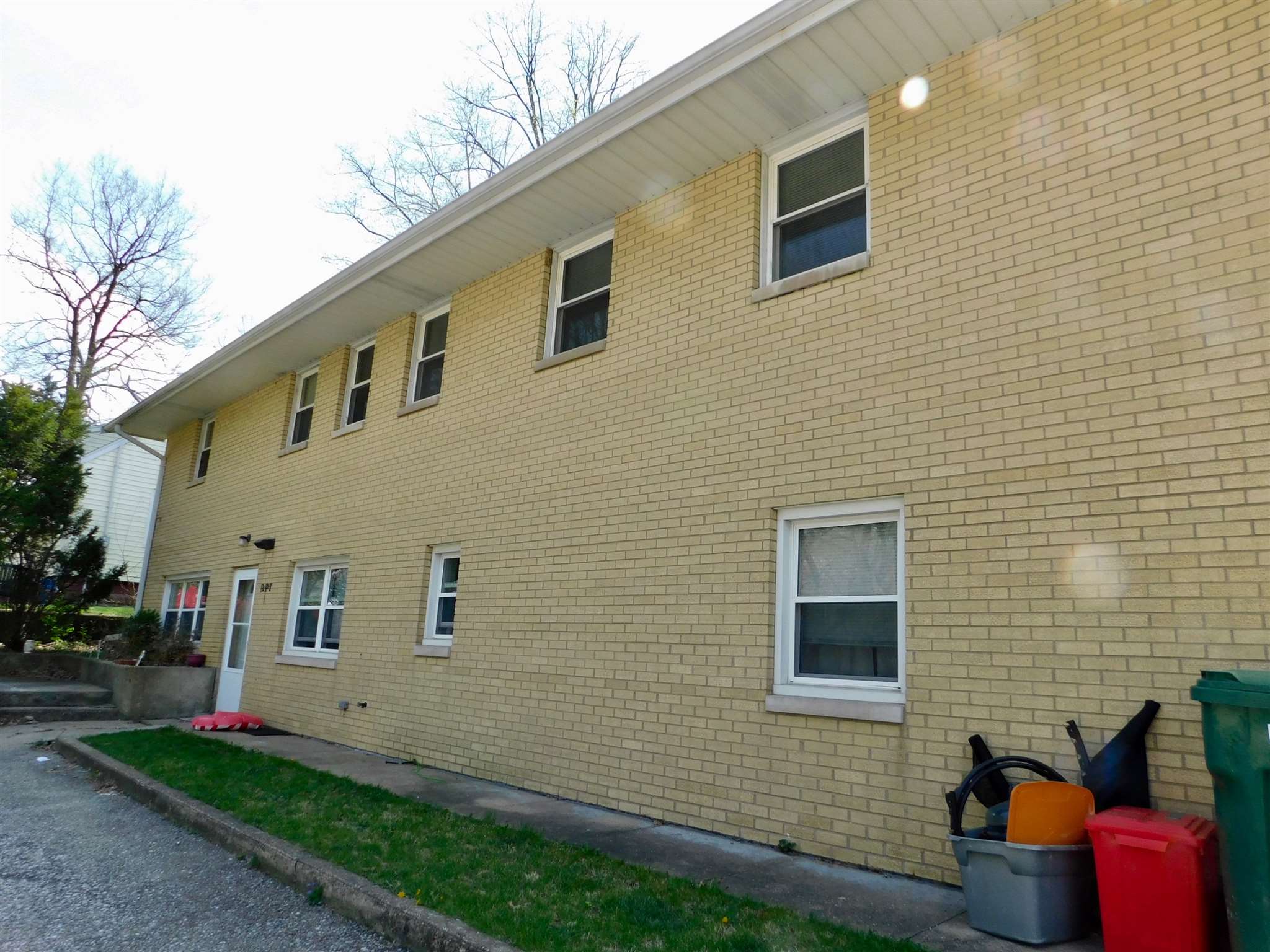 1315 Springfield Road East Peoria, IL 61611 - Photo 3 of 5 Gallery Image 3