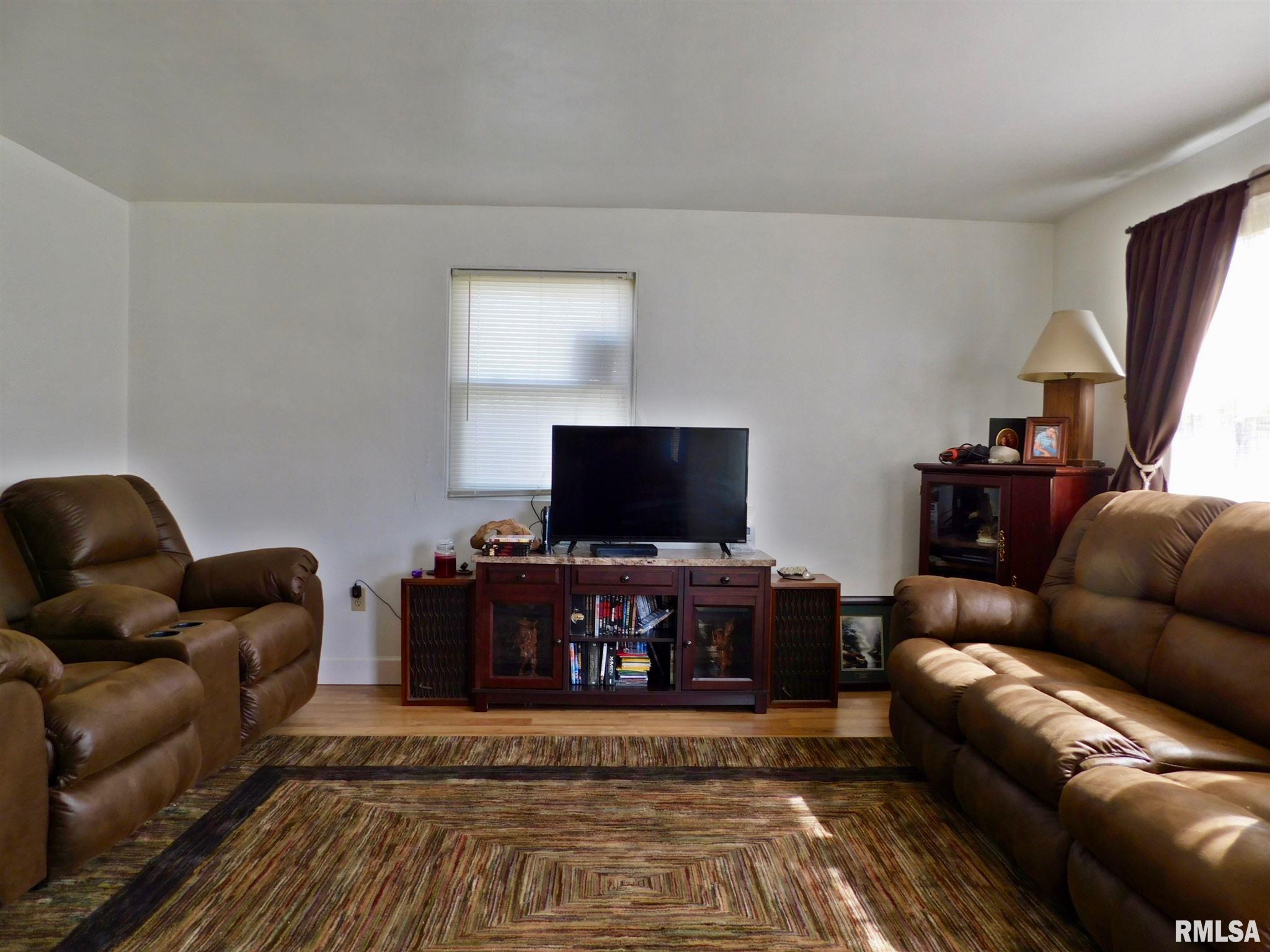 1315 Springfield Road East Peoria, IL 61611 - Photo 4 of 5 Gallery Image 4
